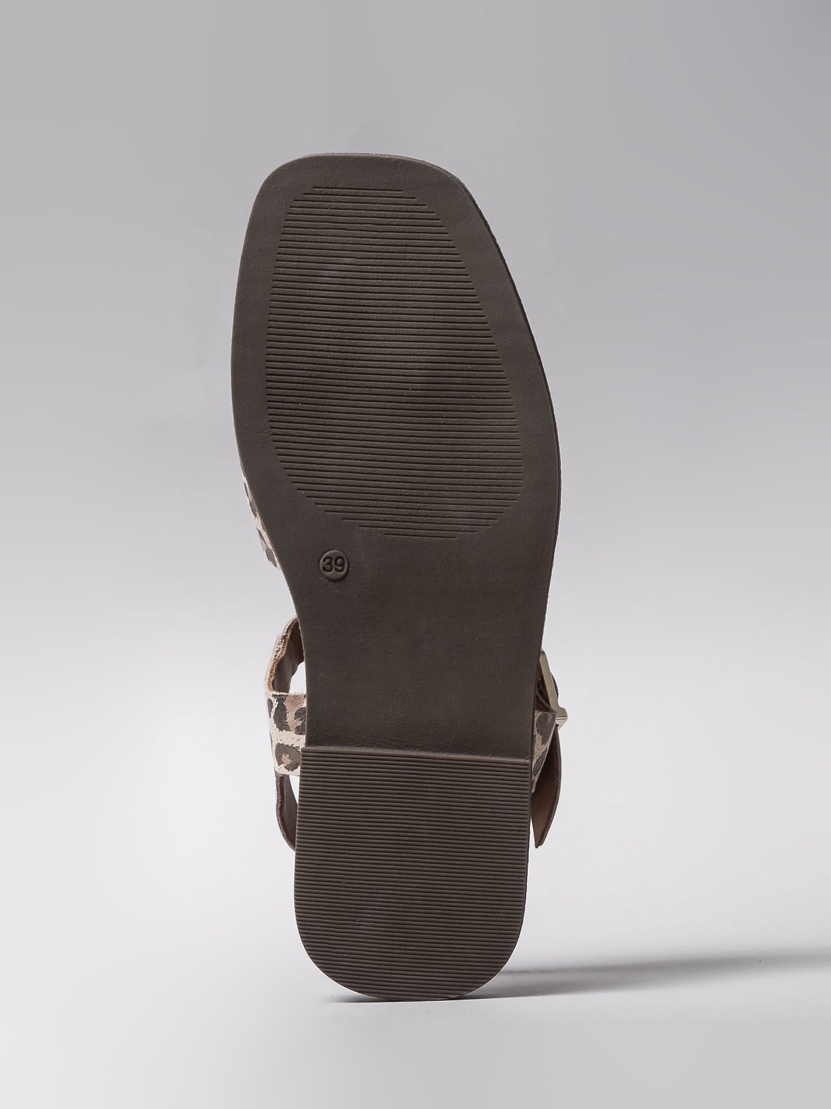 Women's leather sandals