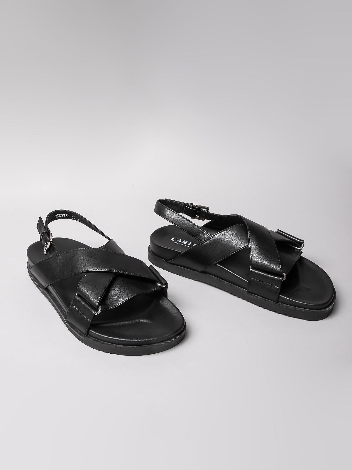 Women's leather sandals