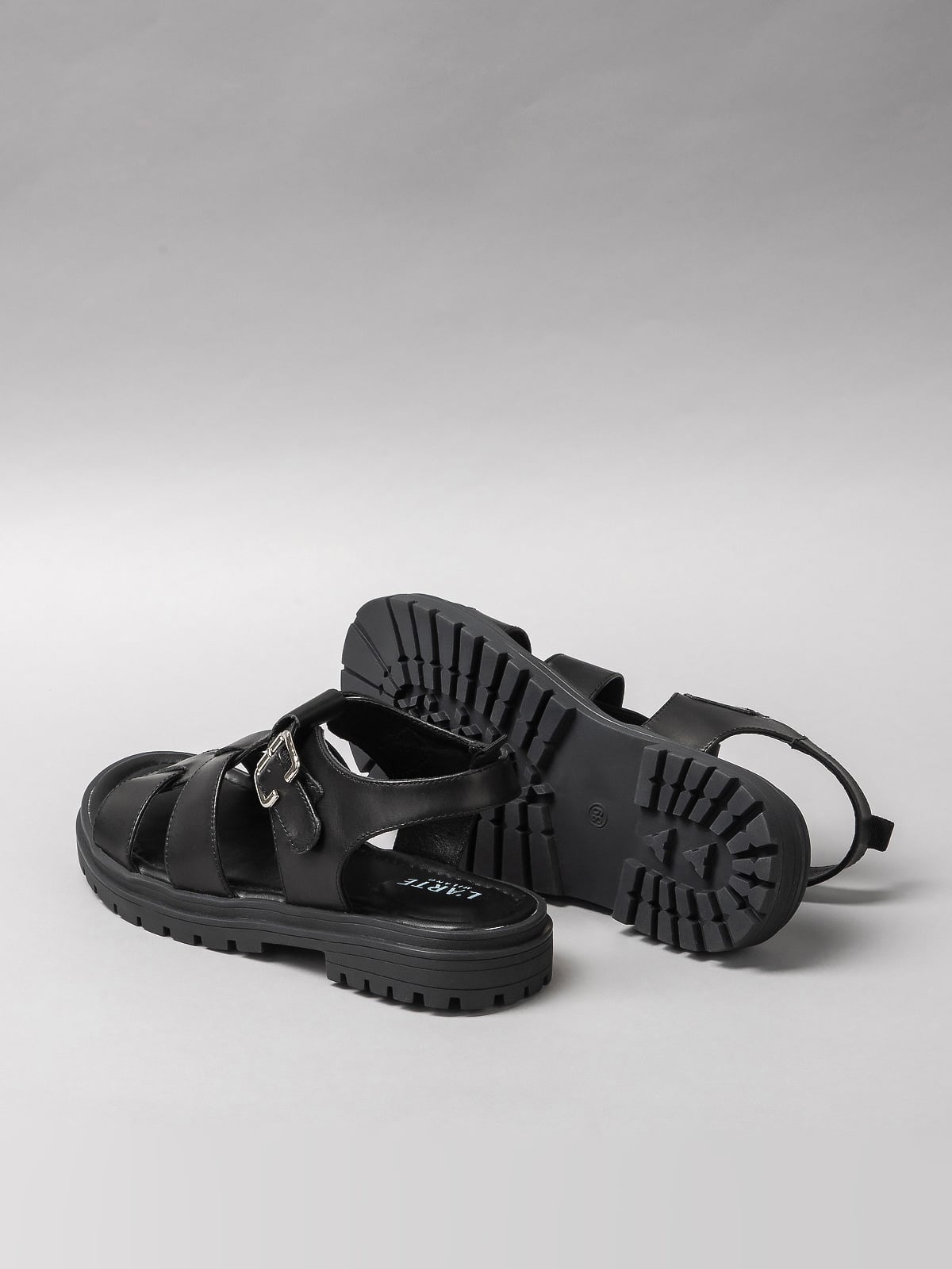 Women's leather sandals